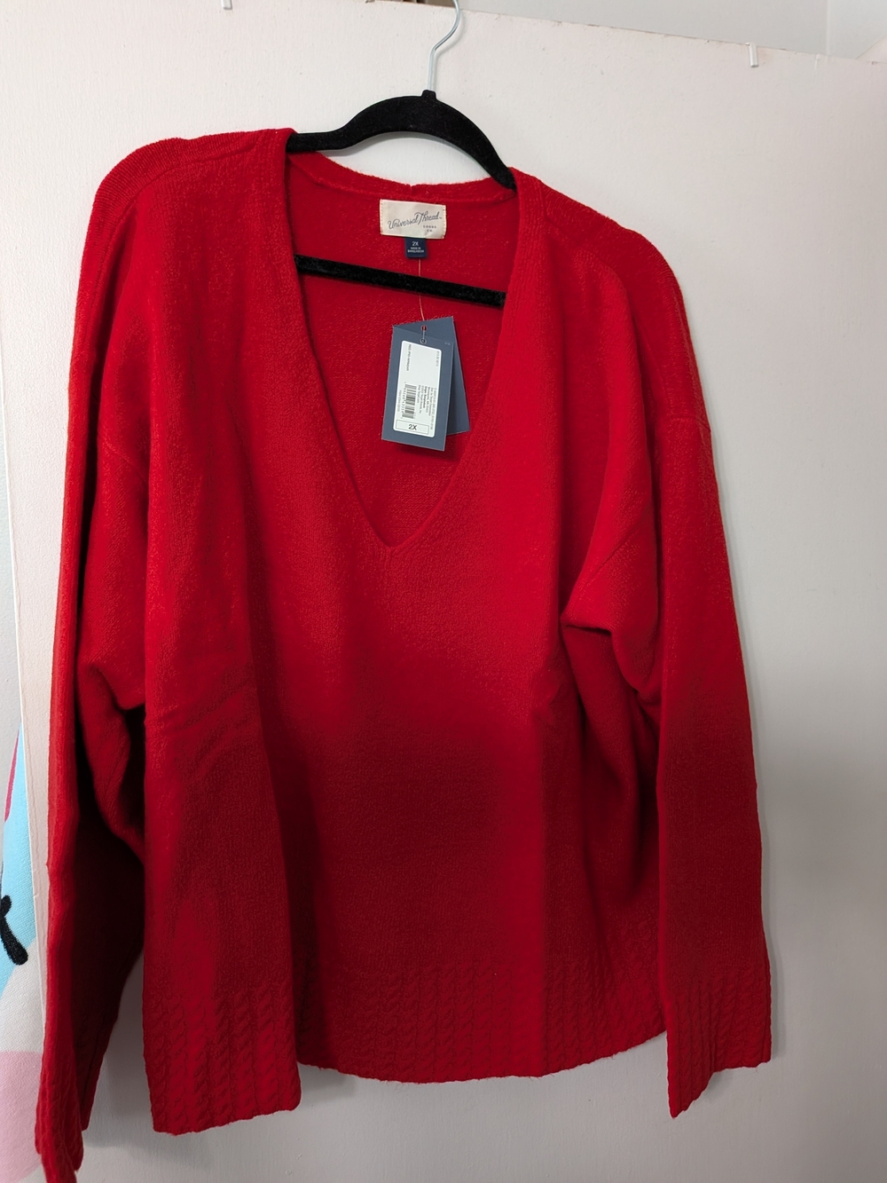 NWT Plus Size Universal Thread Women's Red V-Neck Sweater